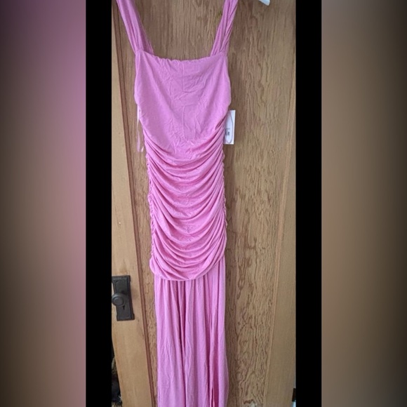 NWT Runaway the Label CARLY MAXI DRESS - BUBBLEGUM size Small - Picture 4 of 13